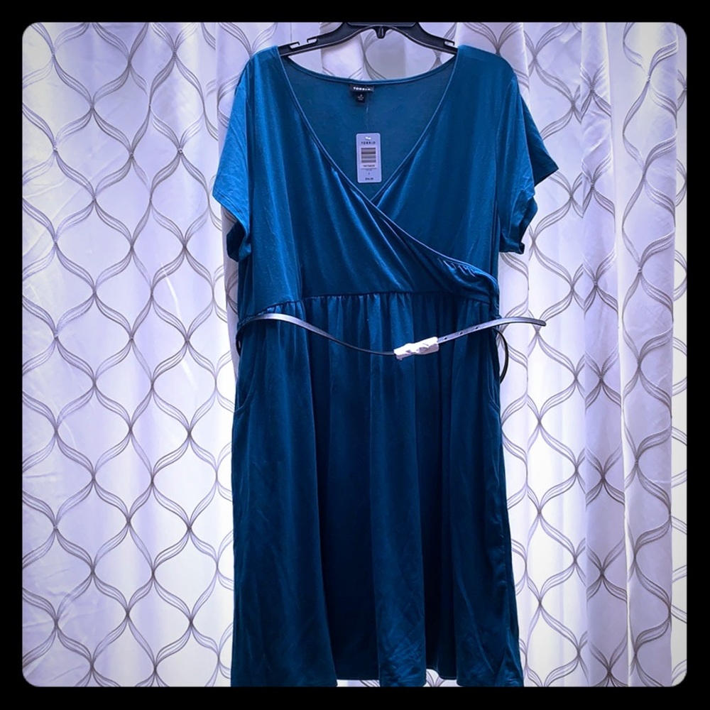 Brand new Torrid size 3 teal dress w/ belt!